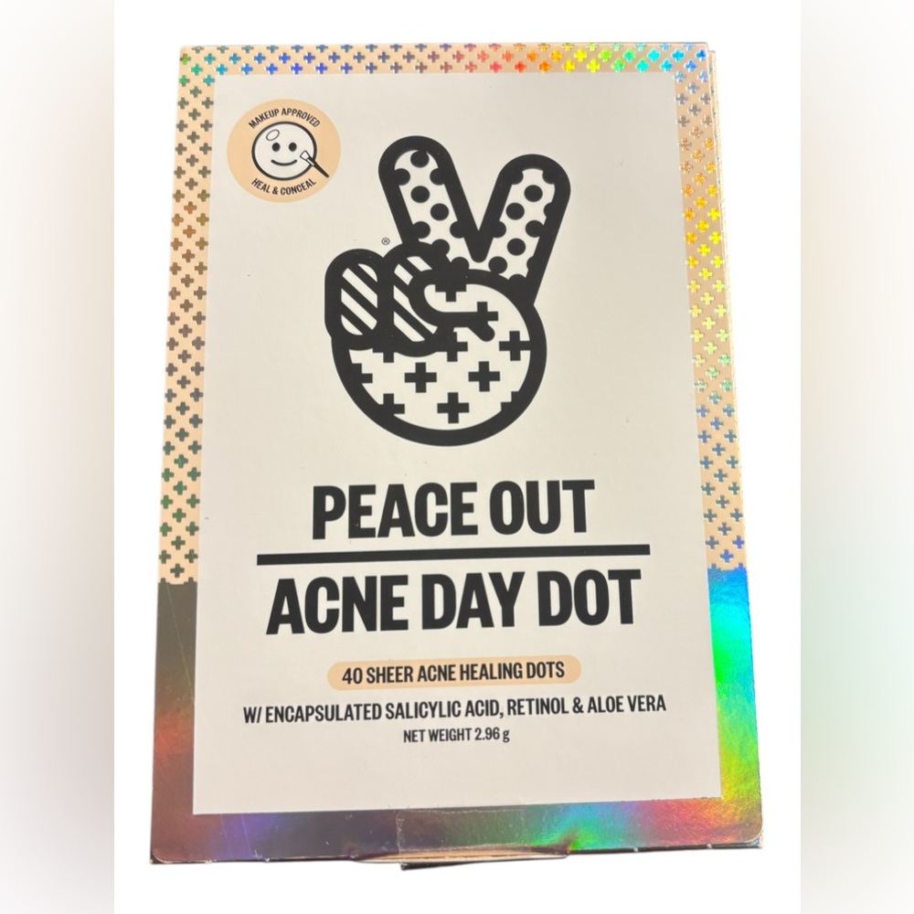Peace Out Acne Day Dot - 40 Sheer Acne Healing Dots
